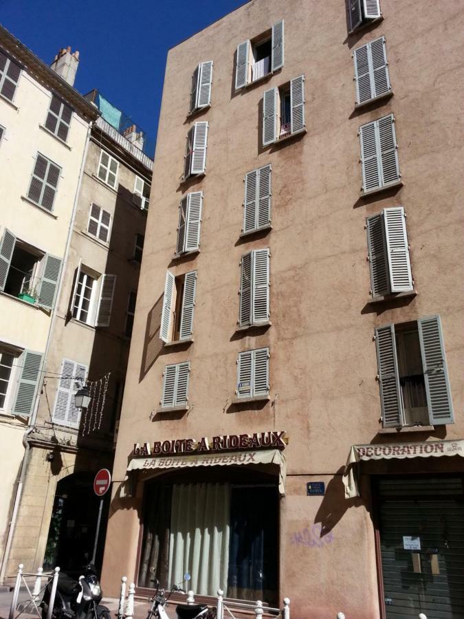 Studio Toulon Les Hallesアパートメント エクステリア 写真